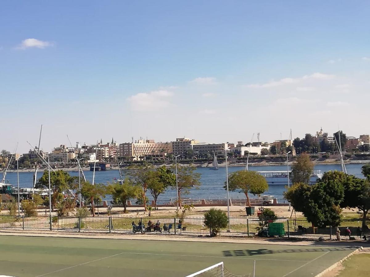 Nile Roof Hotel& Restaurant Luxor Exterior foto